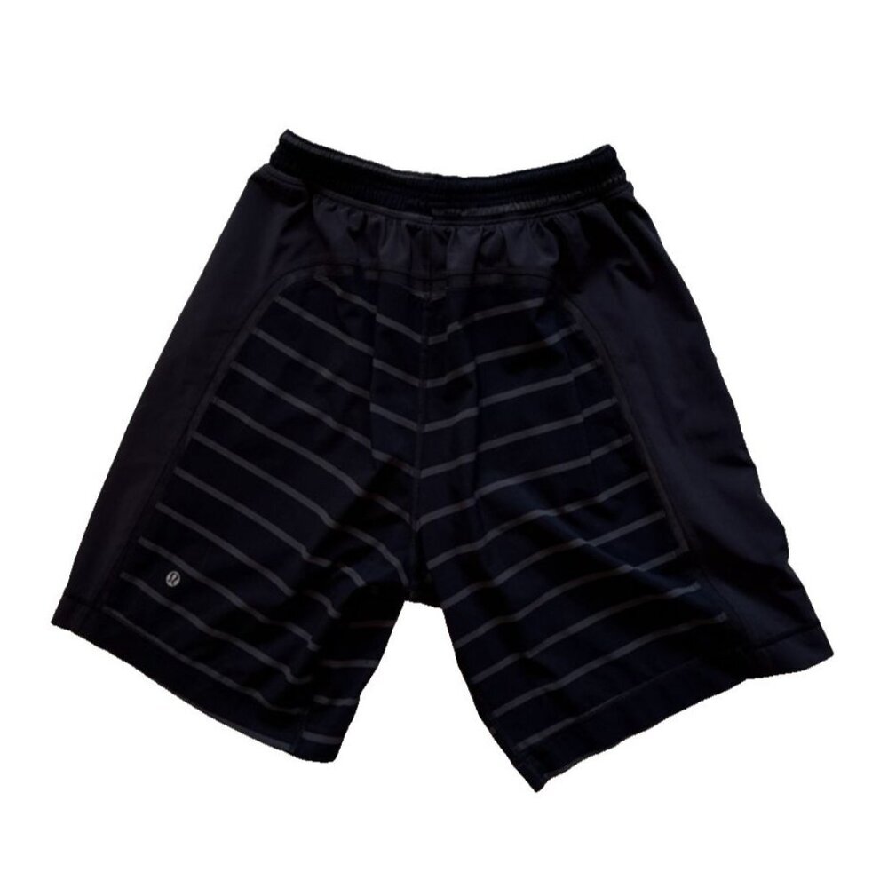 Men's Lululemon Pace Breaker Lined Running short,‎ inseam 9', small